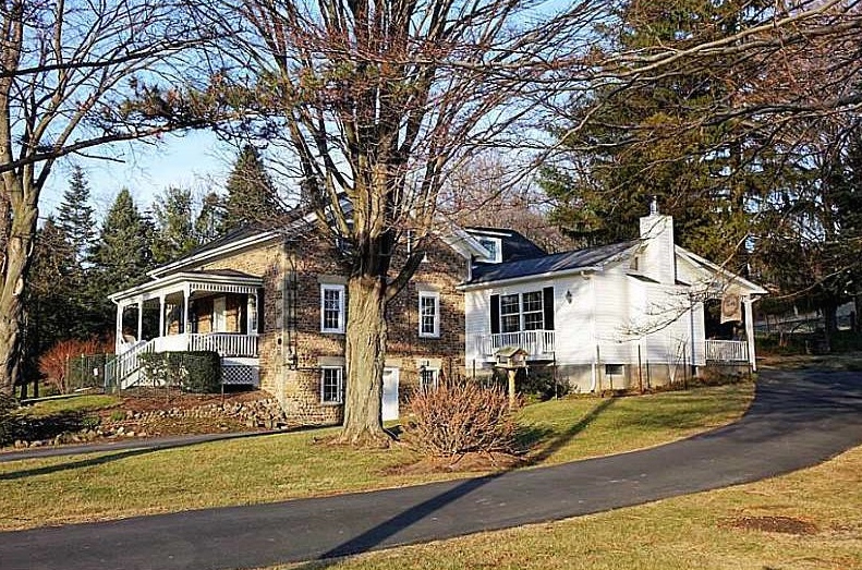 1135 Willis Road, Victor